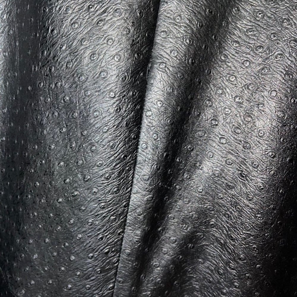 Womens A Line Skirt Size Large Black Vegan Leather Ostrich Embossed Side Slits - Picture 6 of 16